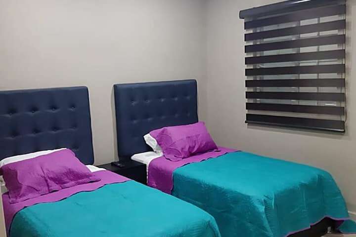 Room 6 of 18