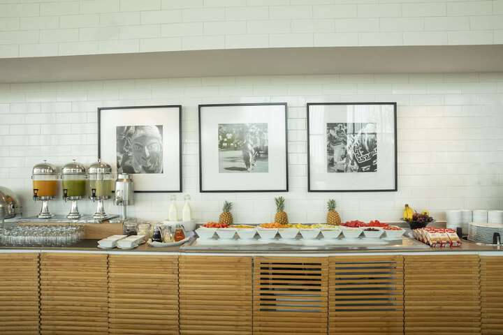 Breakfast/Coffee Service 18 of 41