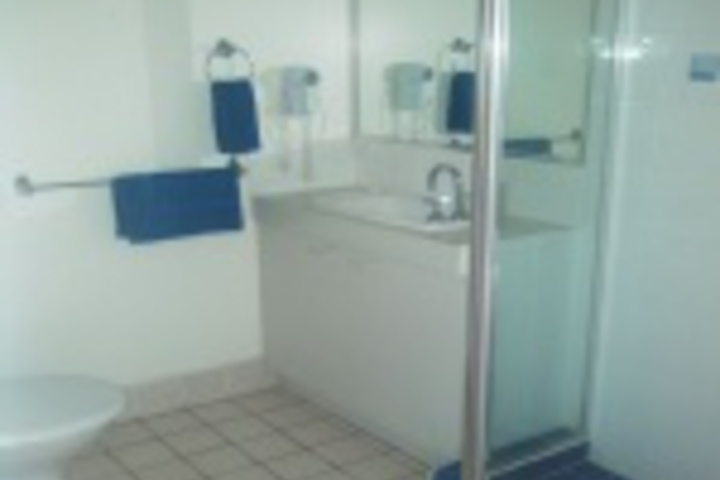 Room 382 of 560