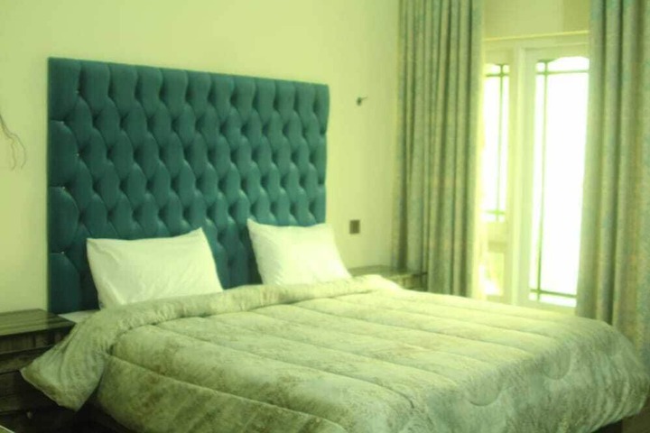 Room 14 of 23