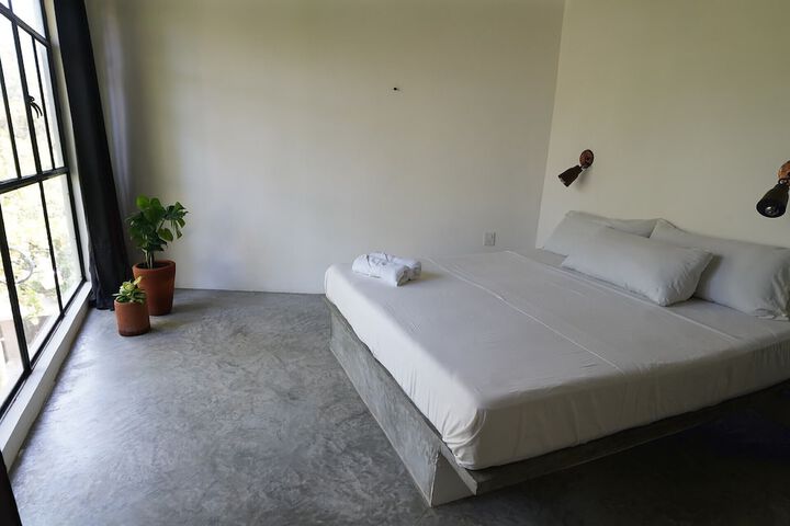 Room 50 of 125
