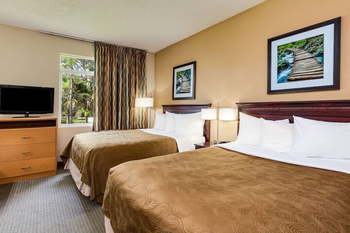 Suite Queen Bed (6 of 6)