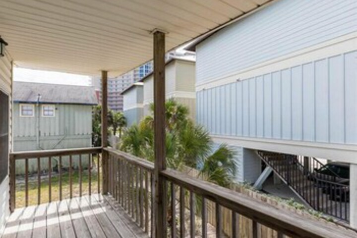Terrace/Patio 6 of 27