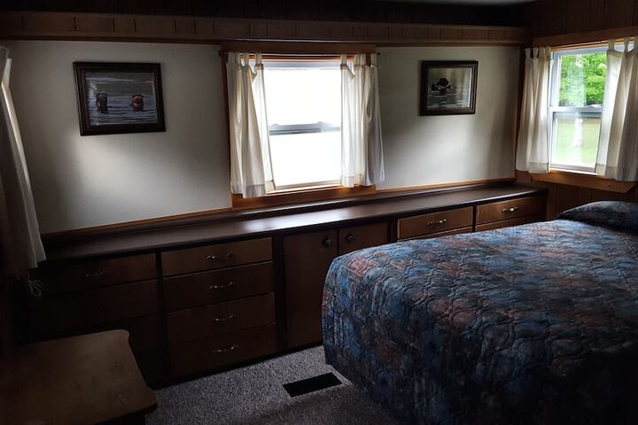 Room 7 of 68