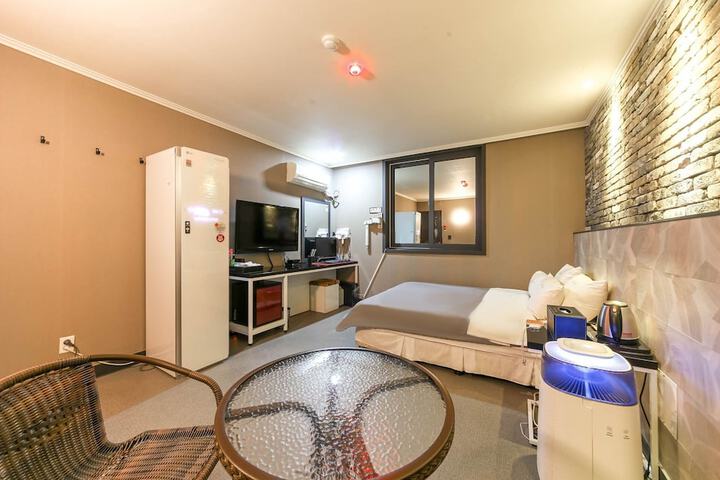 Room 30 of 118
