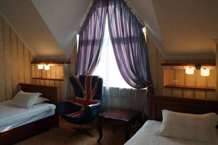 Room 7 of 47
