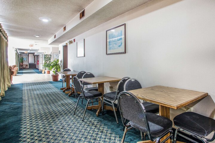 Hotel Interior 4 of 49