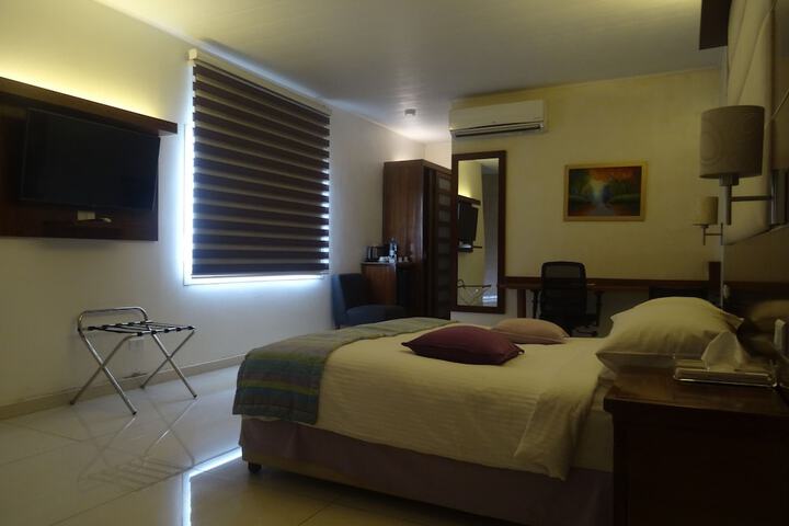 Room 6 of 23