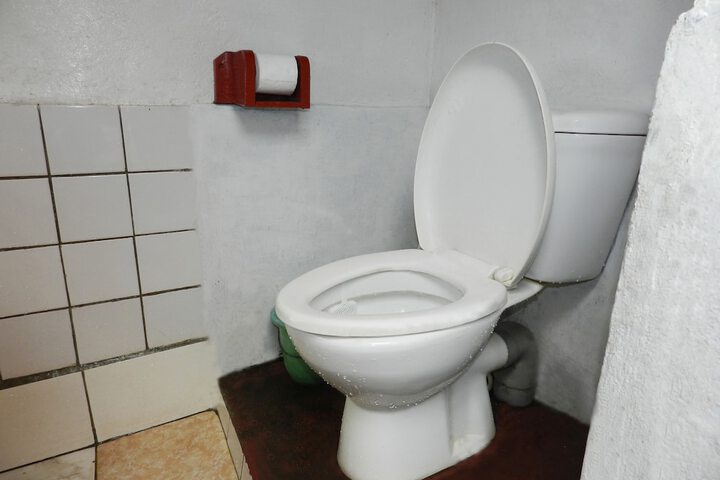 Room 16 of 23