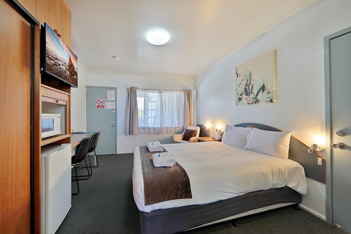 Room 6 of 67