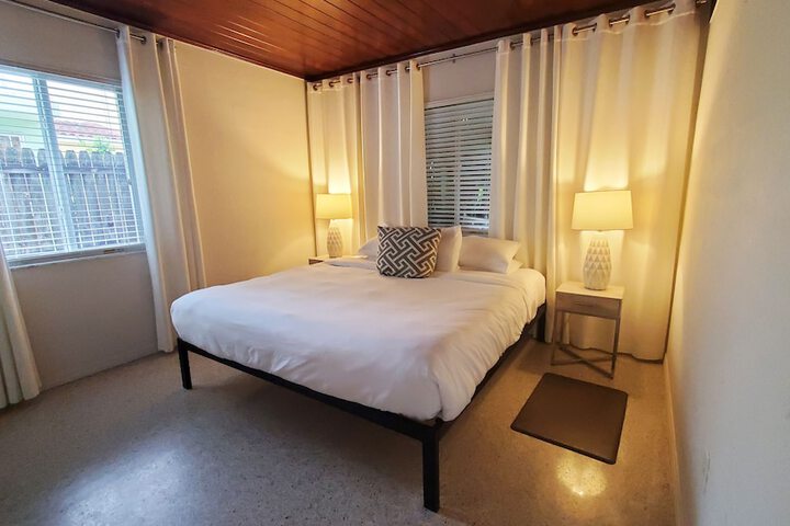 Room 40 of 236