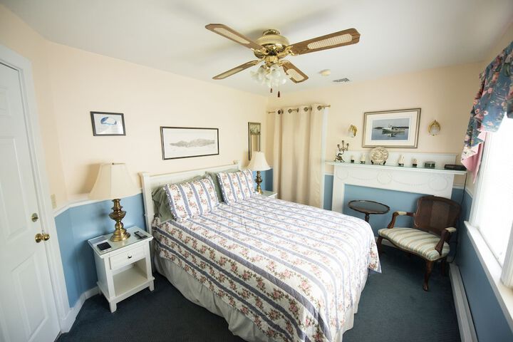 Room 15 of 40