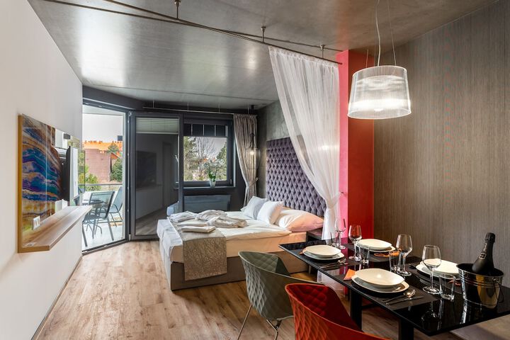 Room 47 of 135