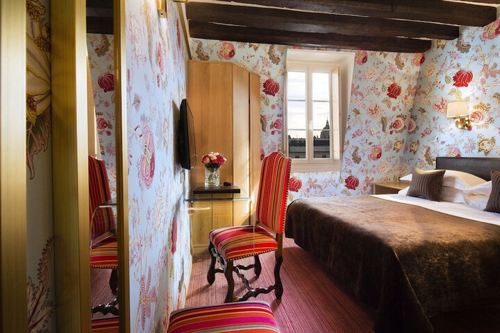 Room 29 of 65