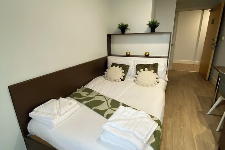 Room 10 of 51