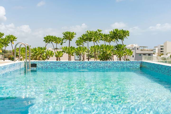 Pool 17 of 23