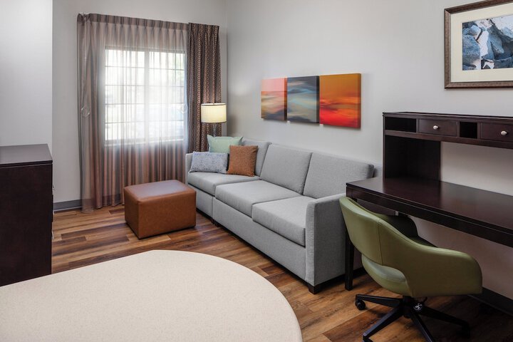 Room 47 of 105