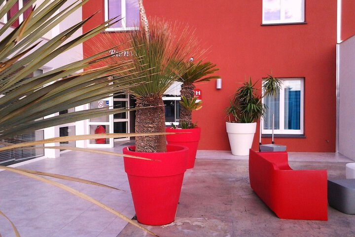 Terrace/Patio 43 of 93