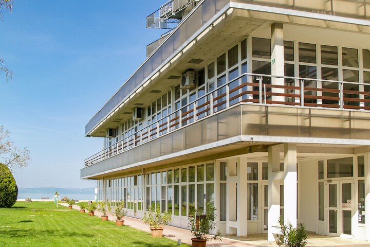 Hotel 56 of 65