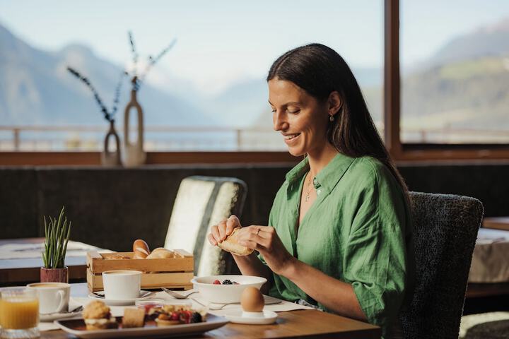 Breakfast/Coffee Service 98 of 129