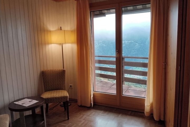 Room 9 of 55