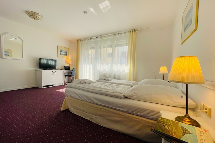 Room 40 of 75