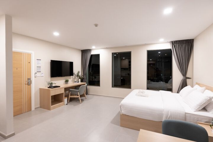 Room 10 of 21
