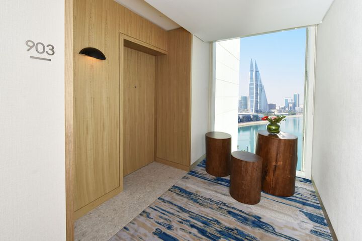 Room 8 of 60