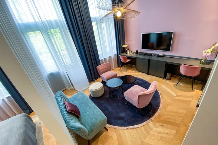 Room 17 of 55