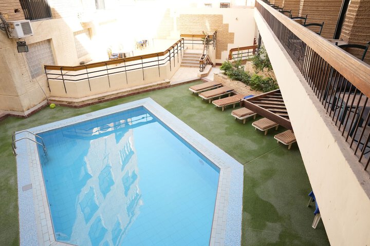 Pool 85 of 120