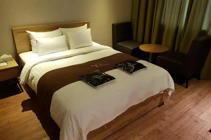 guest_rooms