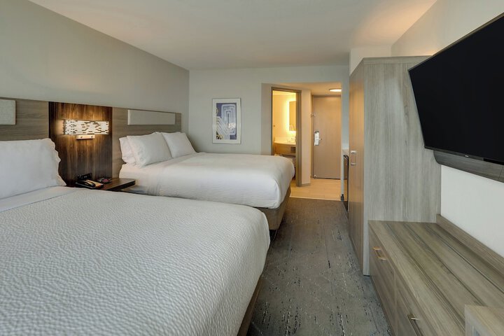 Room 8 of 52