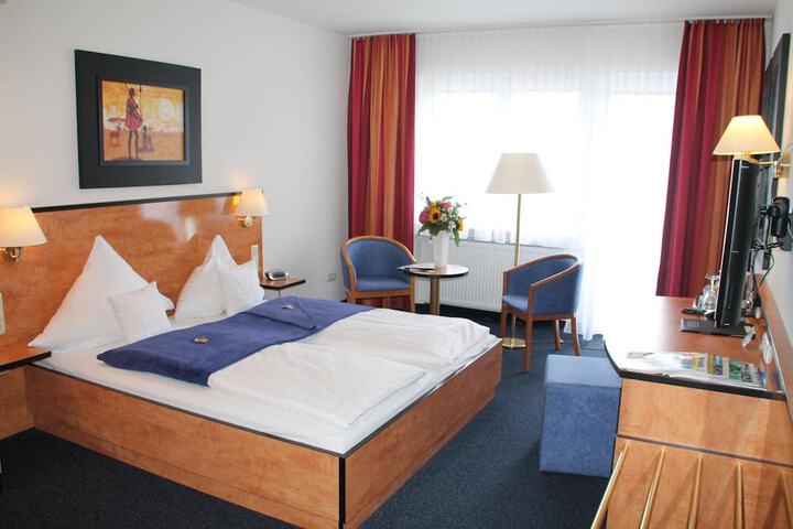 Room 22 of 63
