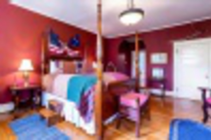 Room 160 of 384