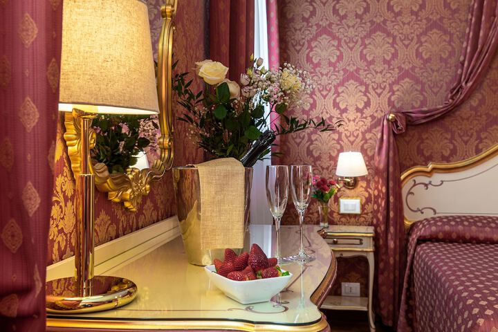 Room 20 of 87