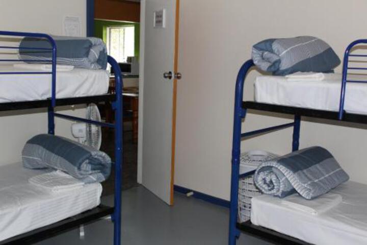Room 115 of 161