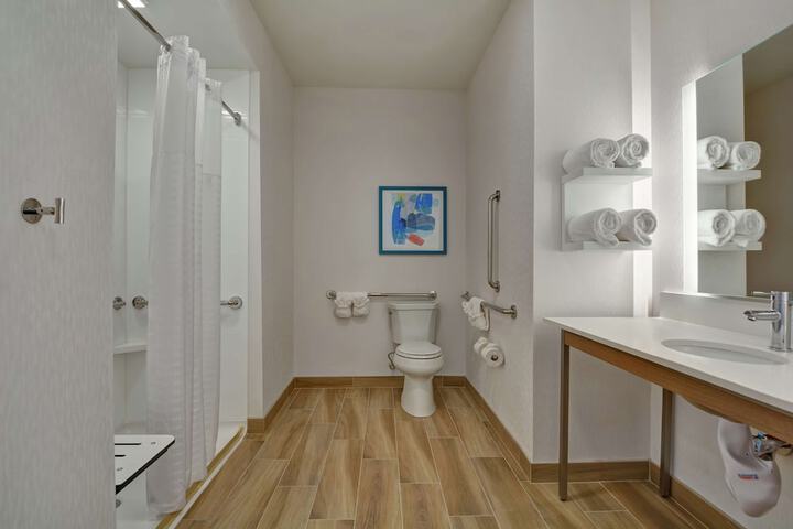 Bathroom shower