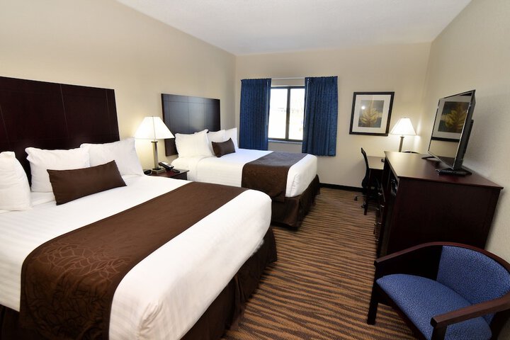 Quadruple Queen Bed (3 of 14)