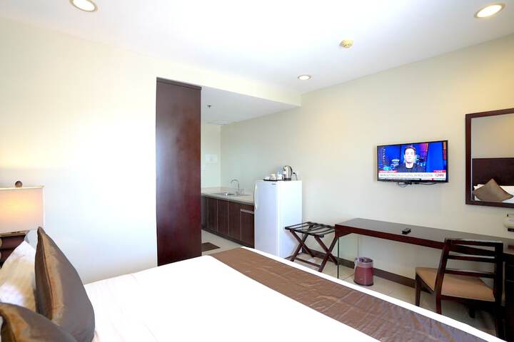 Room 32 of 86