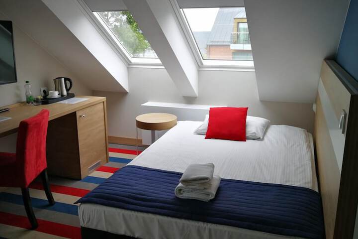 Room 21 of 58