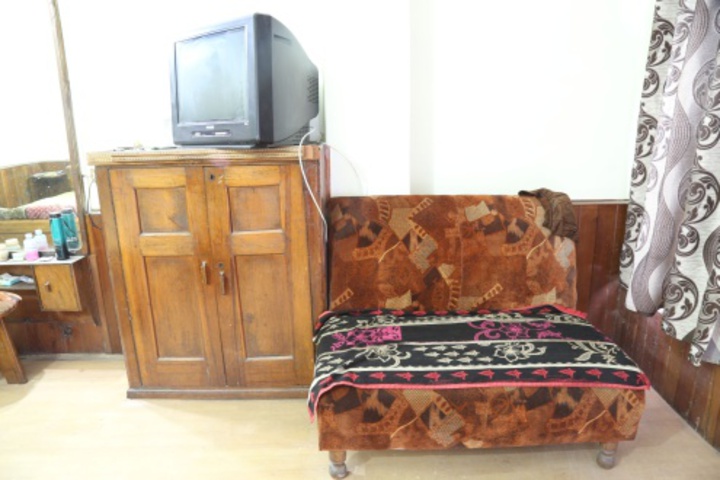 HOTEL NAMAN