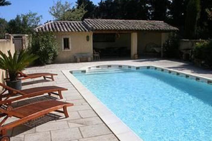House With 4 Bedrooms in Cavaillon With Shared Pool, Enclosed Garden and Wifi