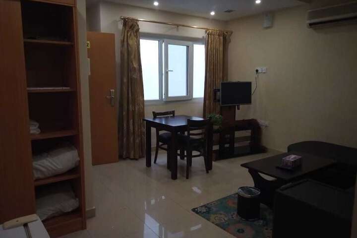 Room 19 of 37