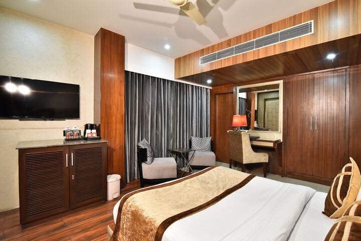 Room 14 of 61