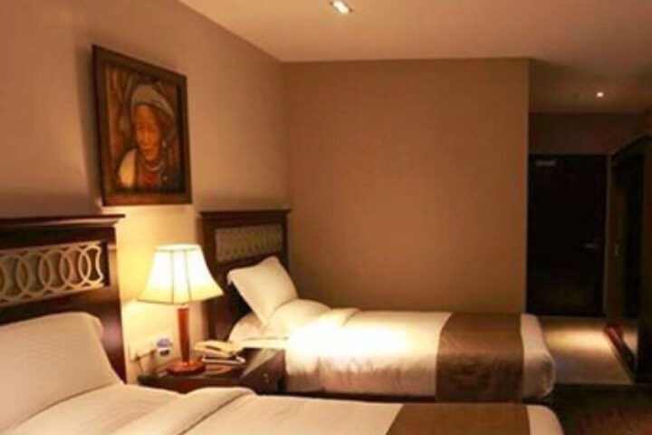 The Greenwood Hotel
