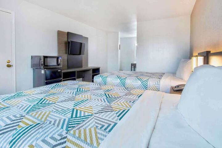 Room 10 of 42