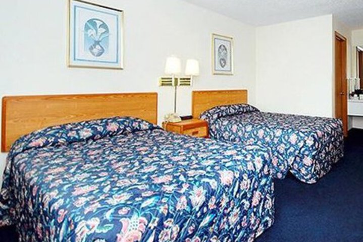 ECONO LODGE WEST in Springfield, MO