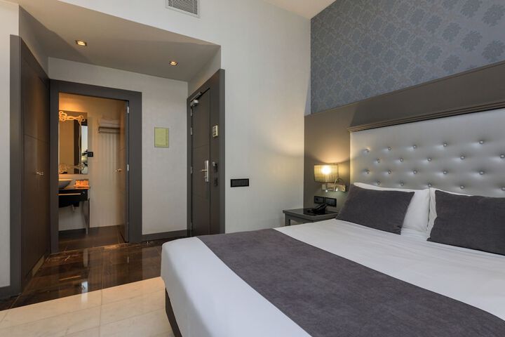 Room 10 of 88
