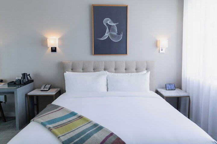 Room 40 of 100