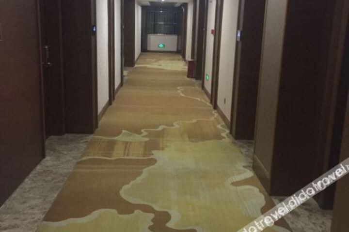Hotel Interior 11 of 40